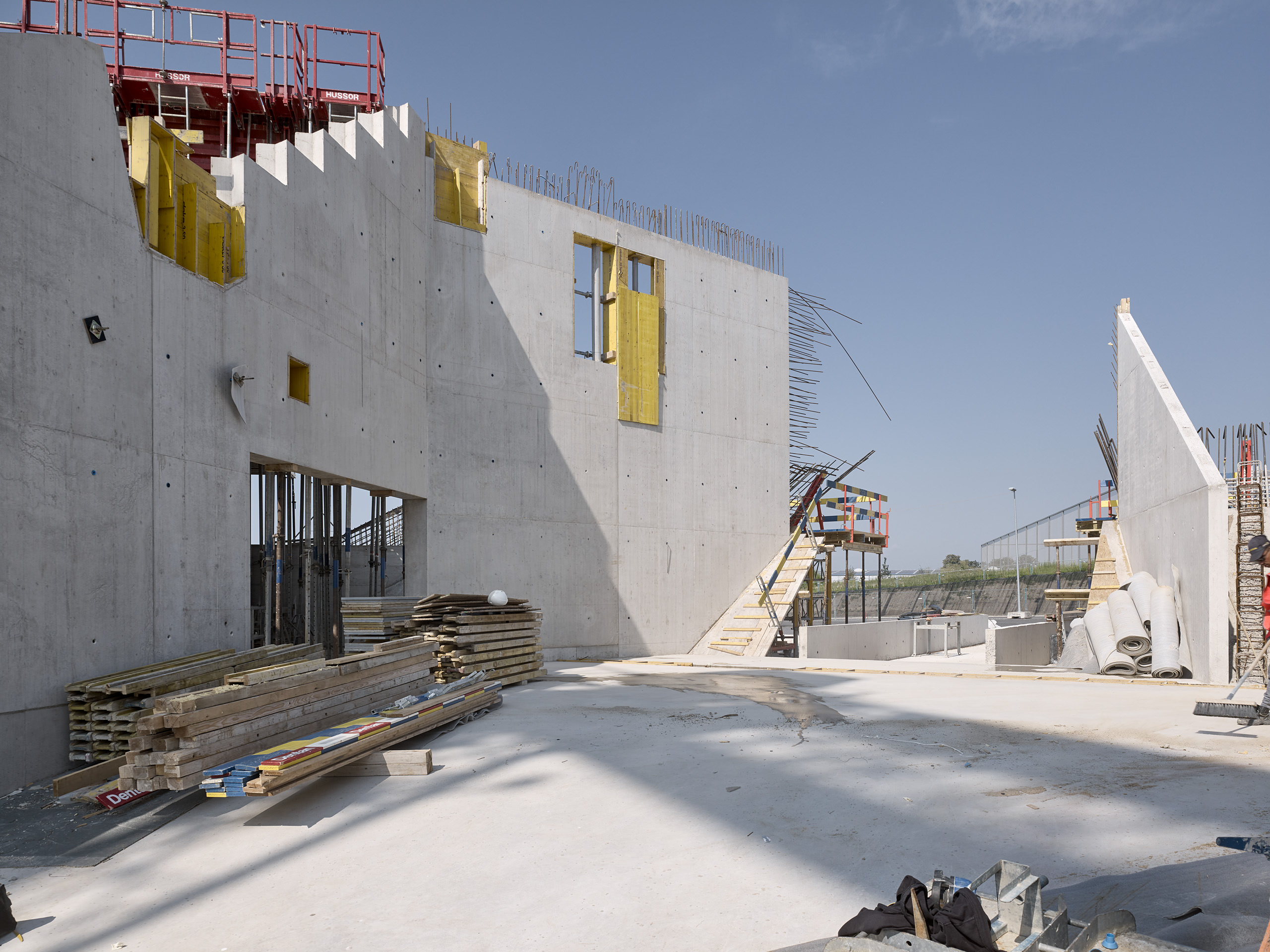 Stade de la Tuilière, Lausanne